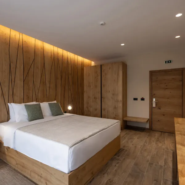 Happy-Sleeper-Handmade-Wolfcraft-Furniture